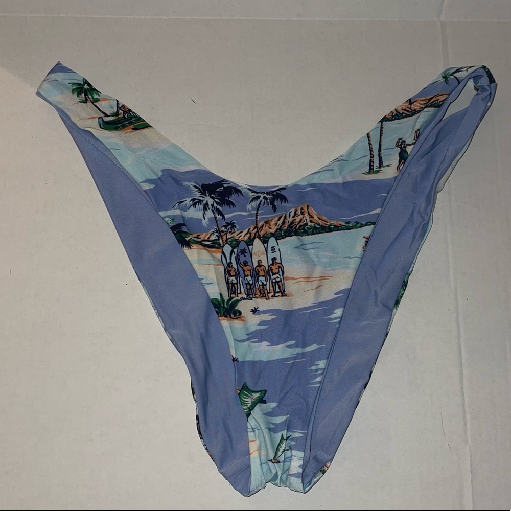 NWOT aerie high cut cheeky Hawaiian pattern bikini bottom